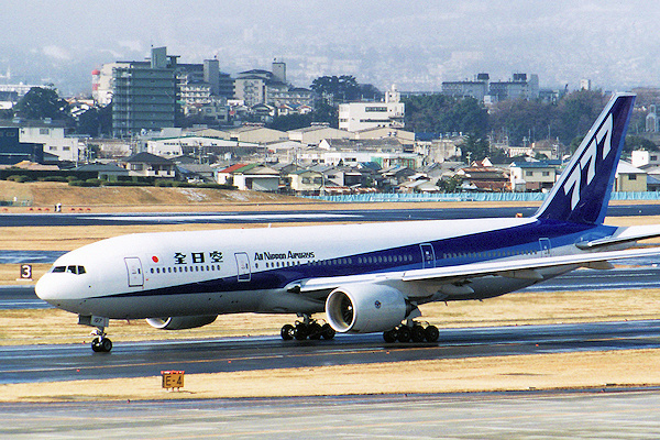 777塗装 ANA B777-200 ・・・ 伊丹空港 | Good Day ～伊丹空港撮影日記～