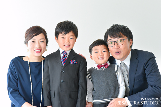 栃木　宇都宮　フォトスタジオ　フォトジェニックサクラスタジオ　写真　撮影　七五三　3歳　5歳　男の子　家族写真