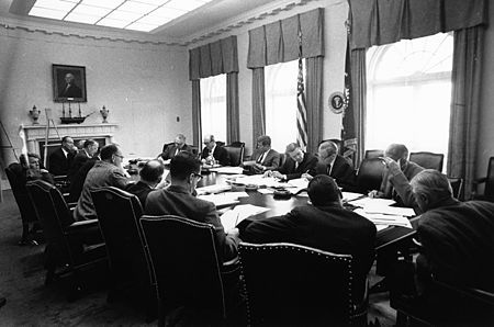 450px-EXCOMM_meeting,_Cuban_Missile_Crisis,_29_October_1962
