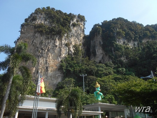 バトゥ洞窟のハヌマーン